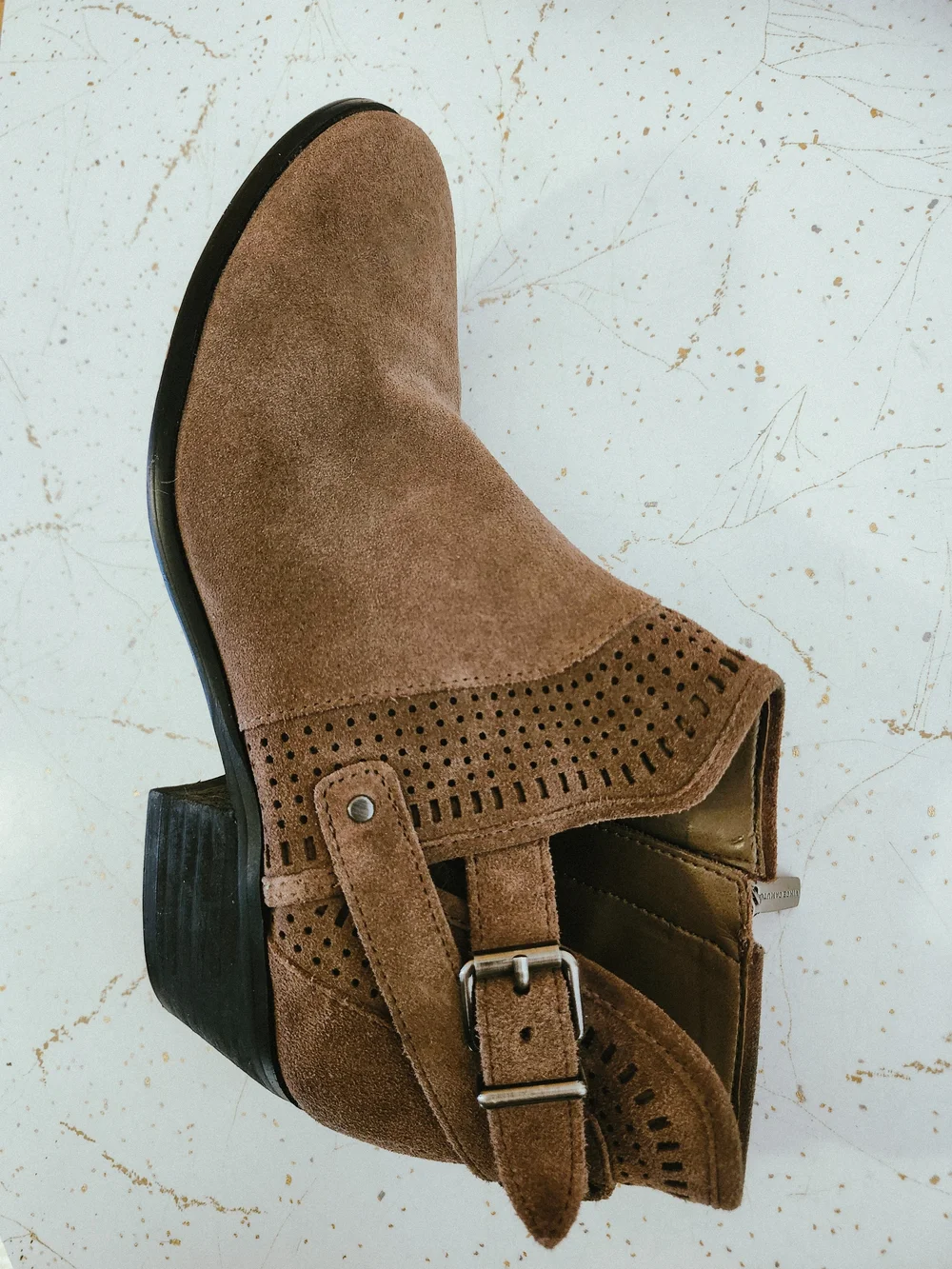 Vince Camuto Prakata Brown Suede Booties Perforated Side Zip Ankle Boots 7.5